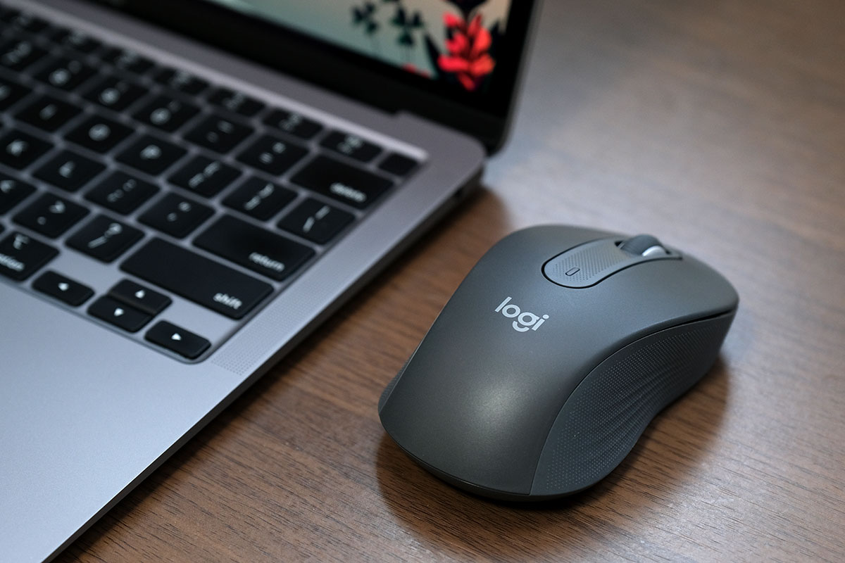 Logicool M650 Signature