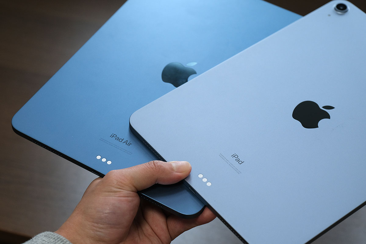 iPad Air(第5世代)とiPad Air(第4世代)のブルー