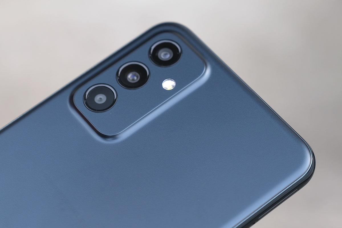 Galaxy M23 背面パネルの雰囲気