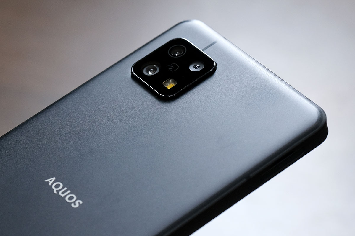 AQUOS sense6s リアカメラ