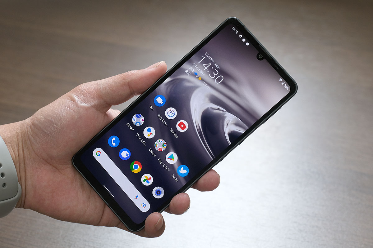 AQUOS sense6s