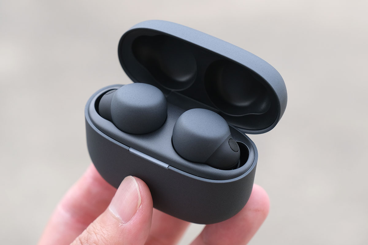 LinkBuds S 収納状態