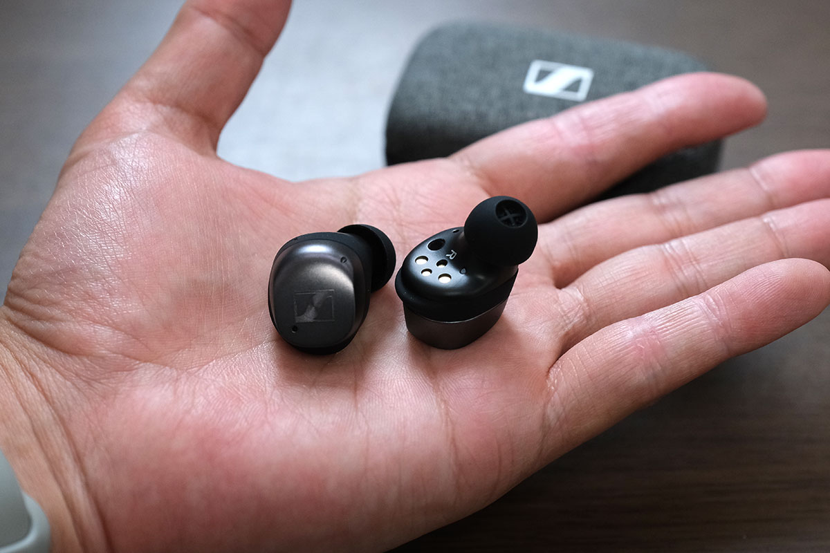 MOMENTUM True Wireless 3のサイズ感