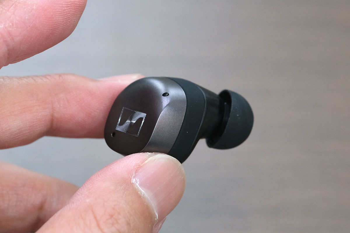 MOMENTUM True Wireless 3