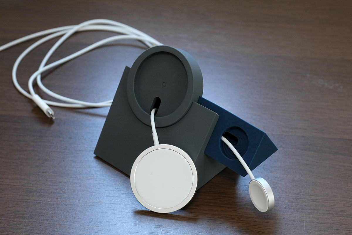 elago MS5 充電パッドを装着するには