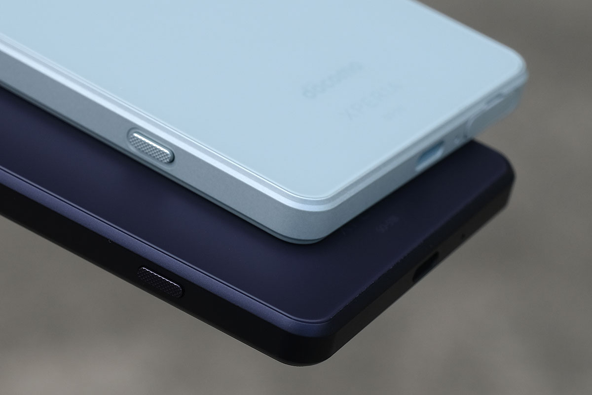 Xperia 1 IVとIII サイドフレームの違い