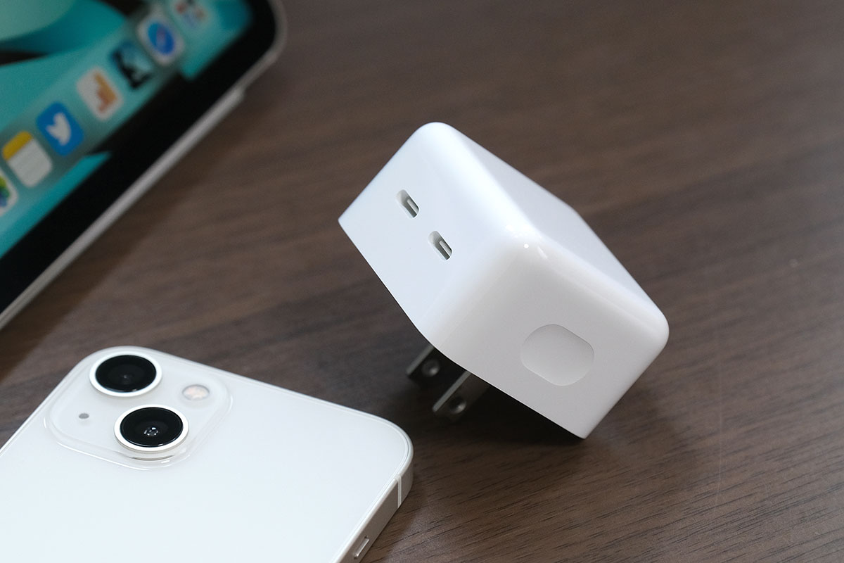 Apple 35W デュアルUSB-C コンパクト電源アダプタ