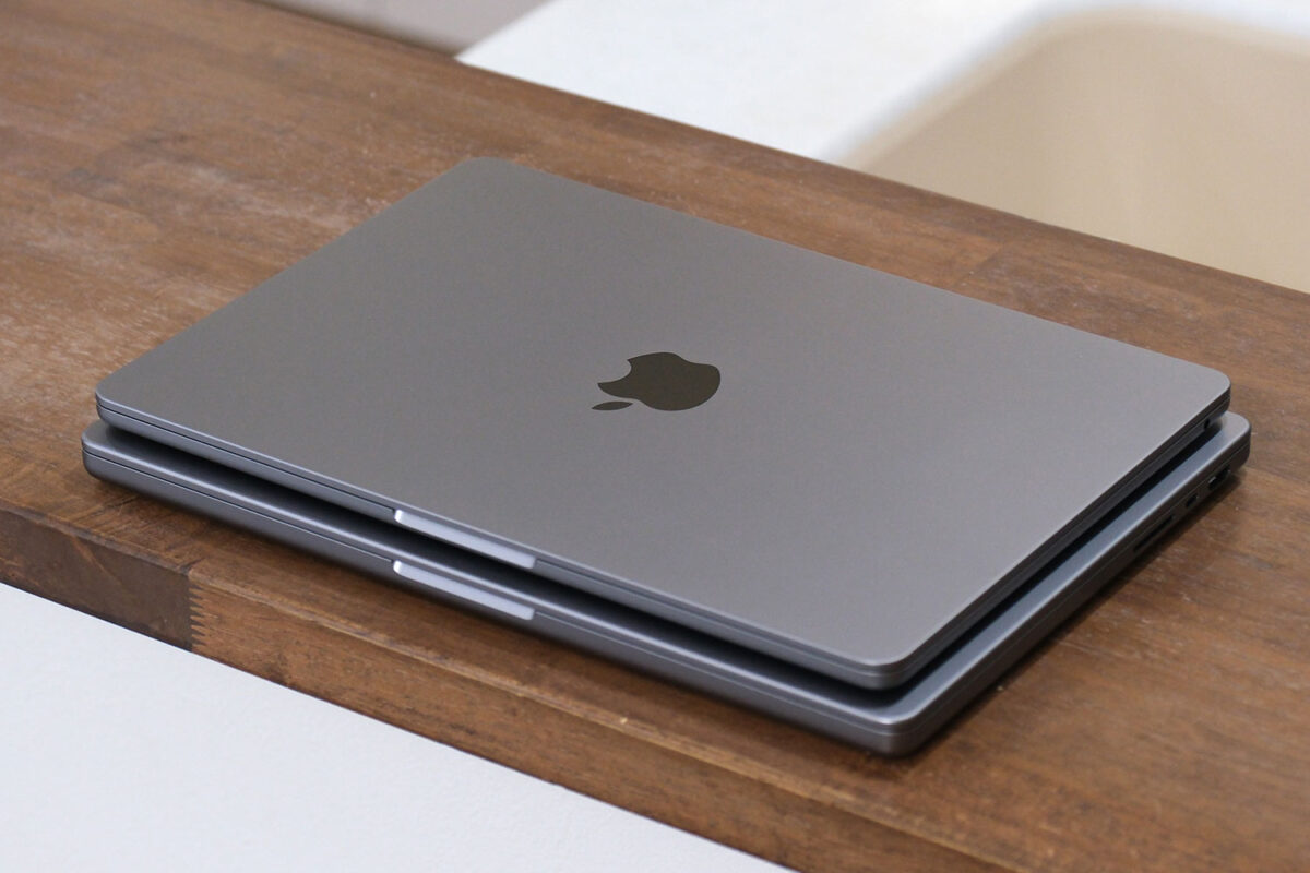MacBook Air(M2)とMacBook Pro 14インチ