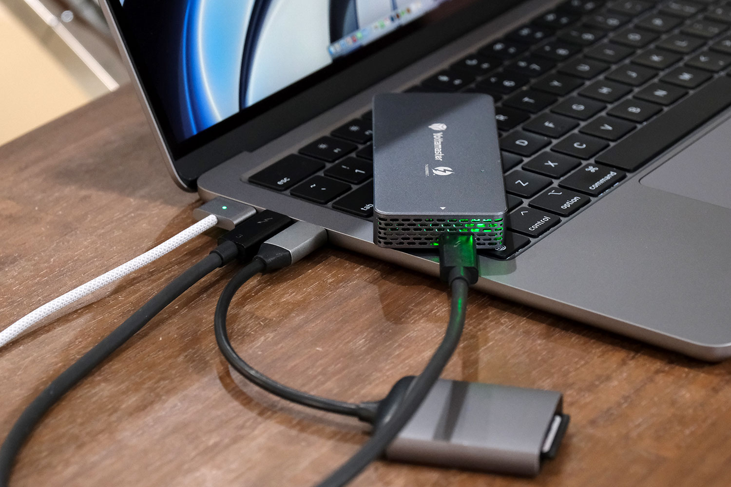MacBook Air(M2)USB-Cポート
