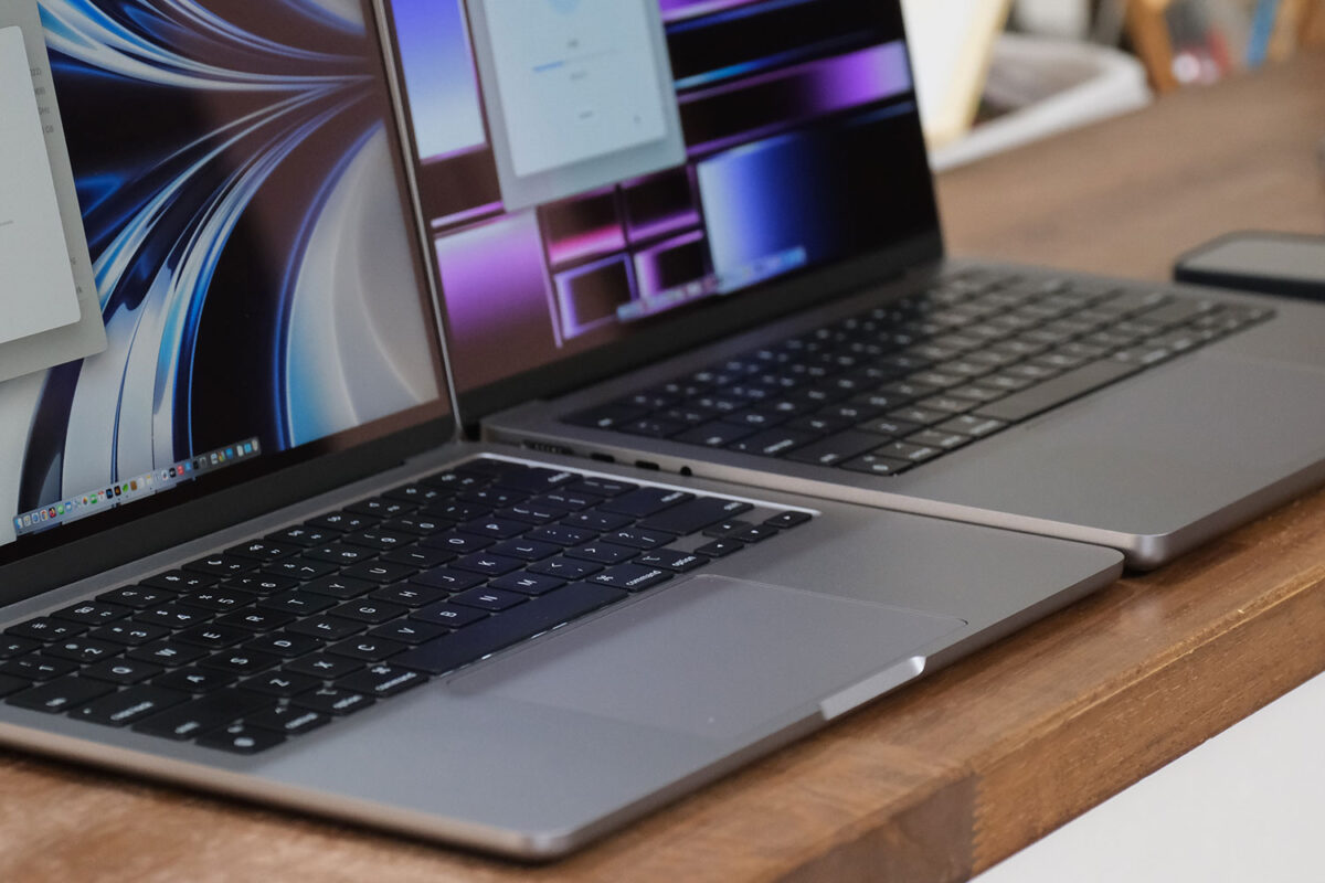MacBook AirとMacBook Pro 14インチ