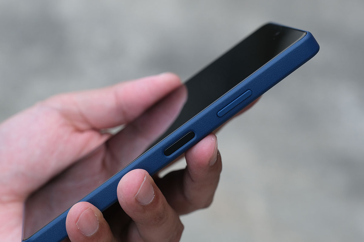 Xperia Ace III サイドボタン式指紋認証