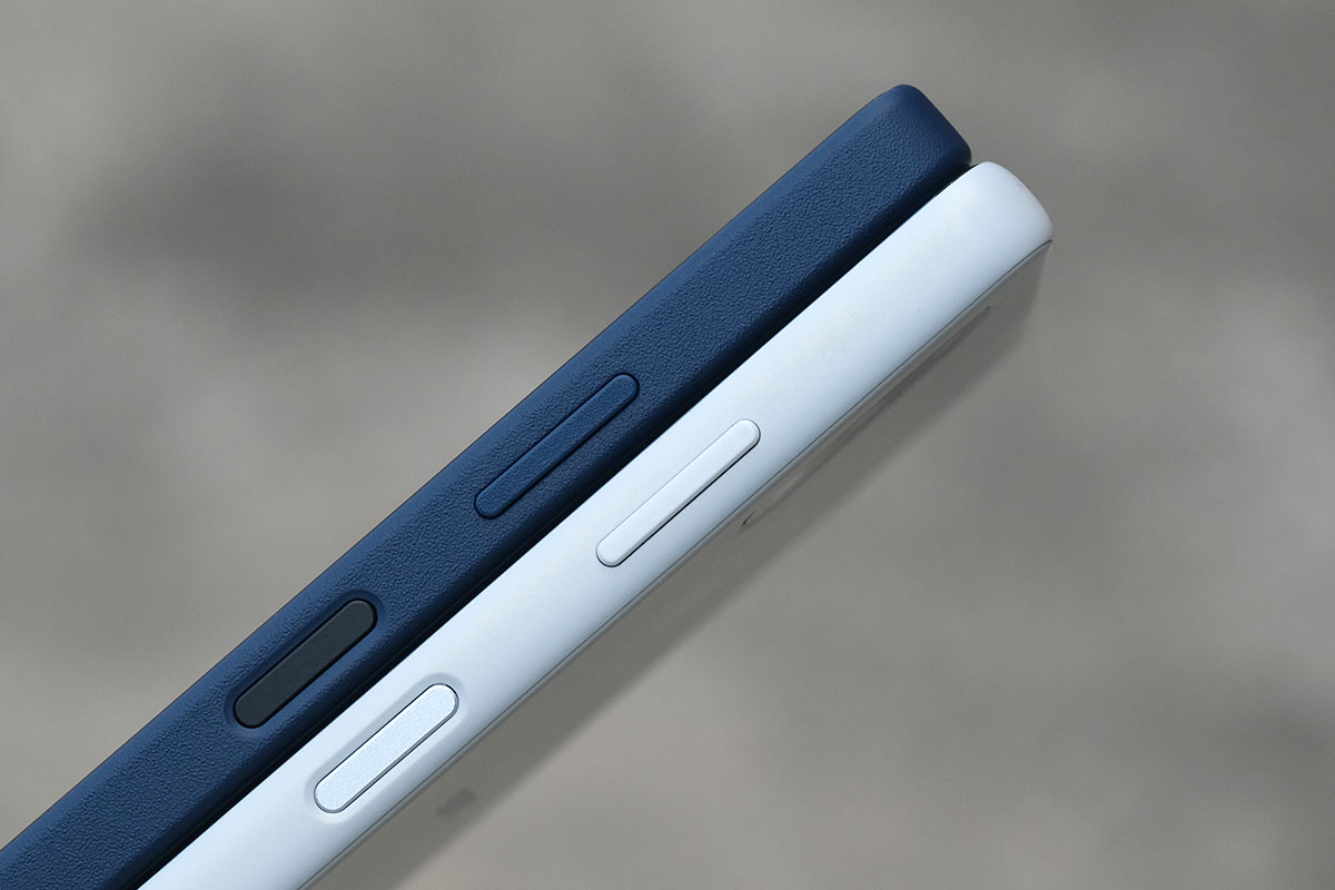Xperia Ace IIIとII サイドフレームの違い