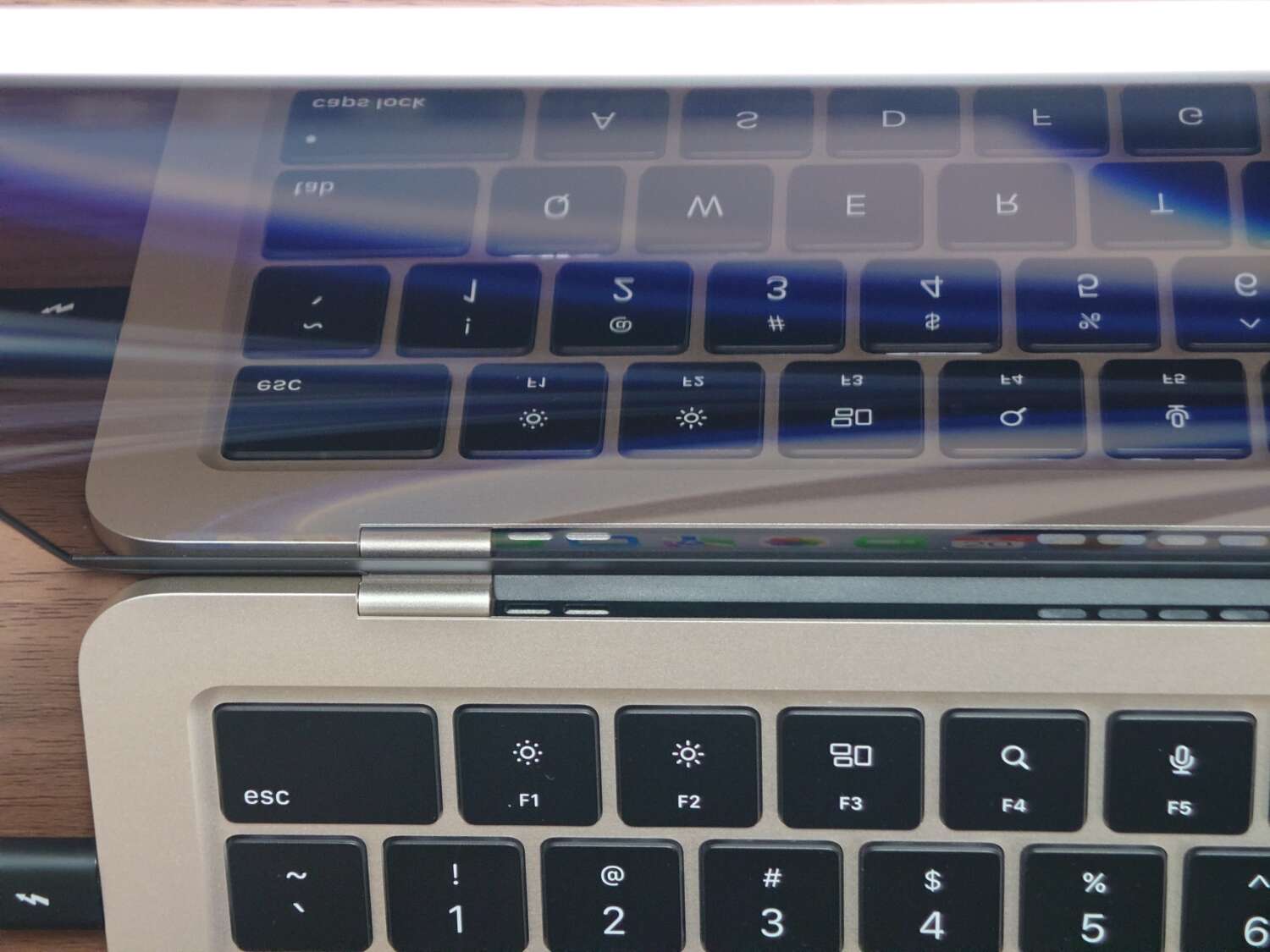 MacBook Air(M2)内蔵スピーカー