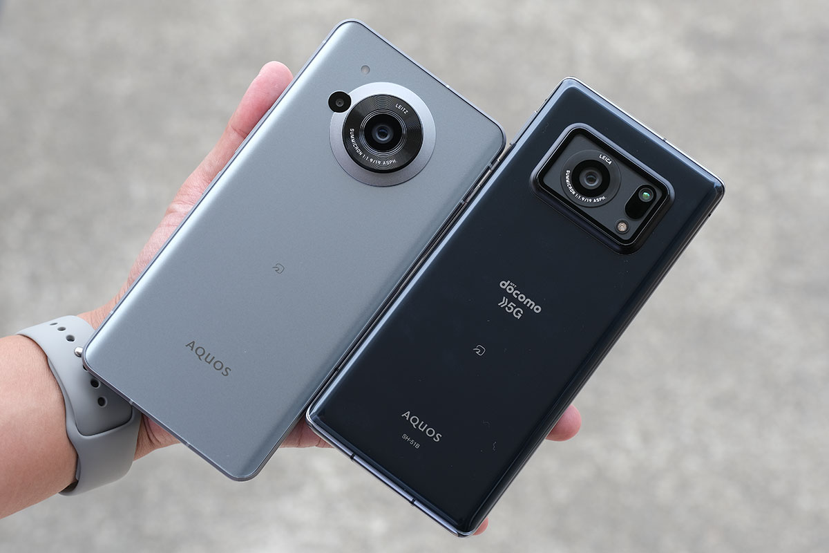 AQUOS R7とR6のデザインの違い(背面パネル)
