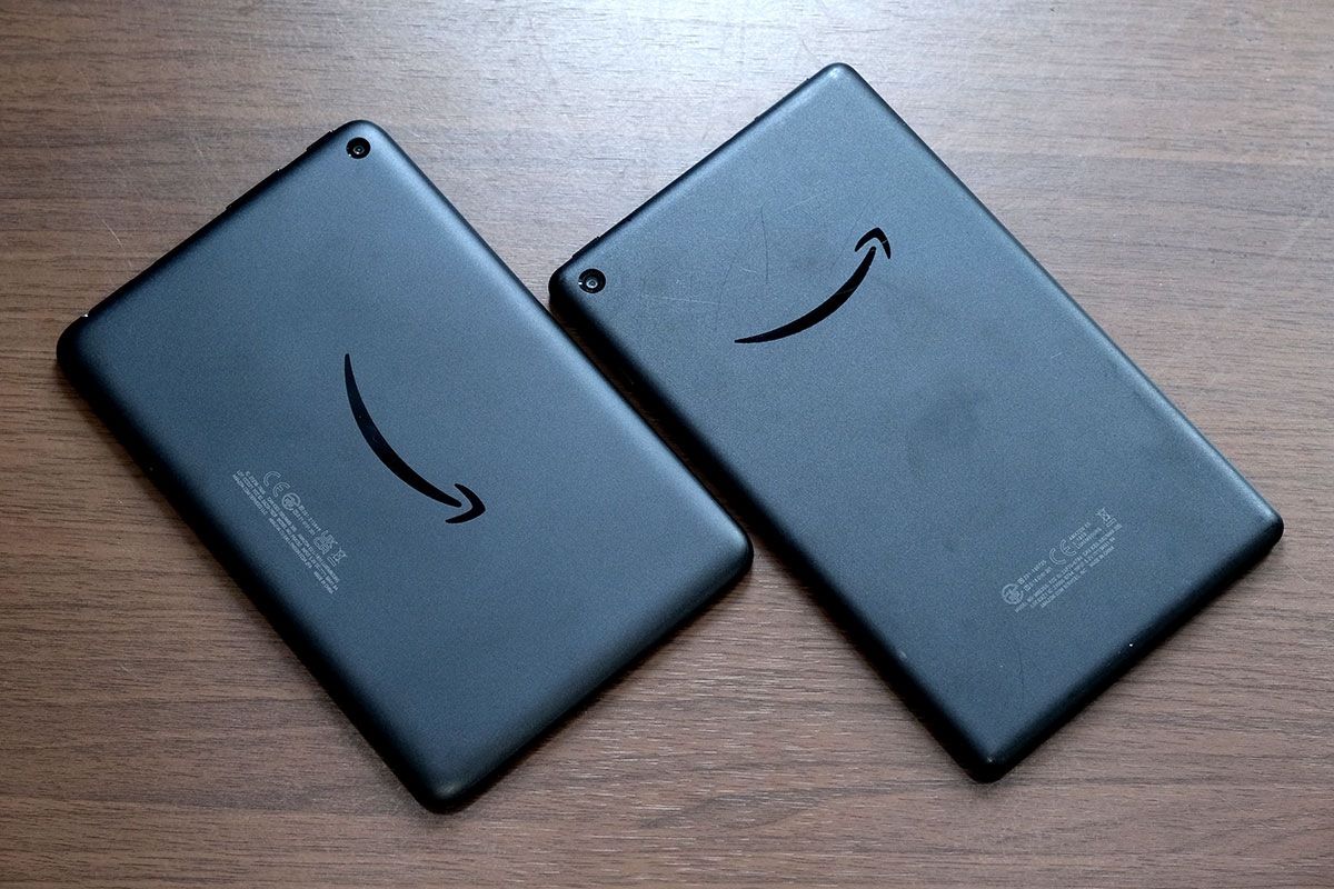 Fire 7(2022)vs Fire 7(2019)背面デザイン