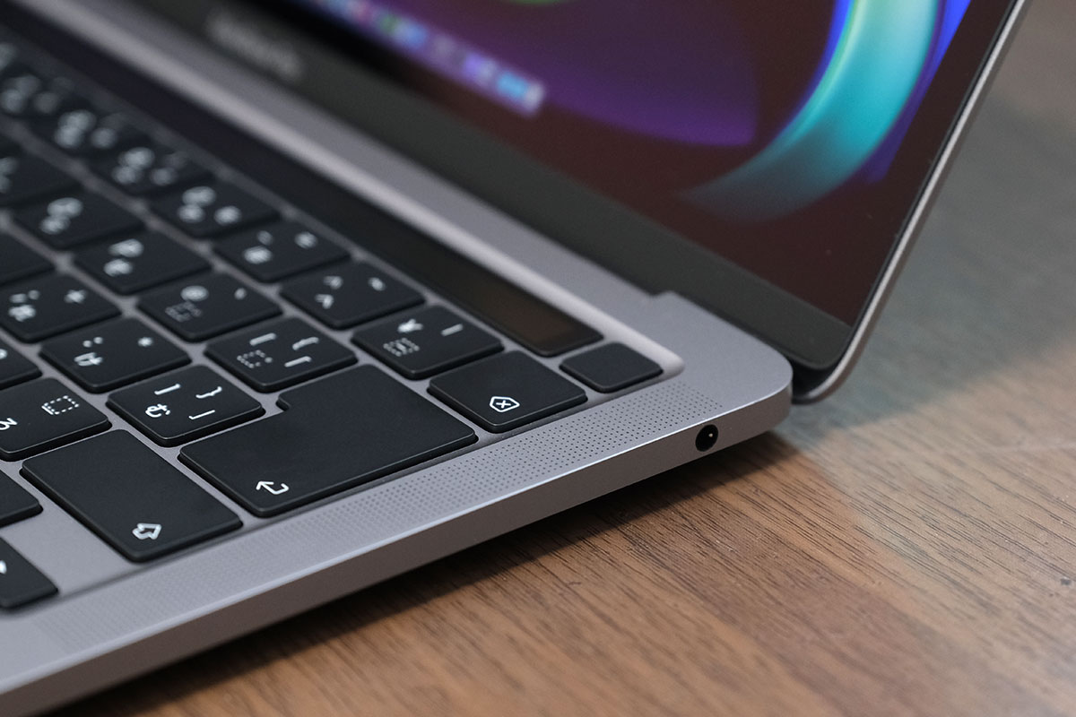 MacBook Pro 13インチ(M2)3.5mmオーディオジャック