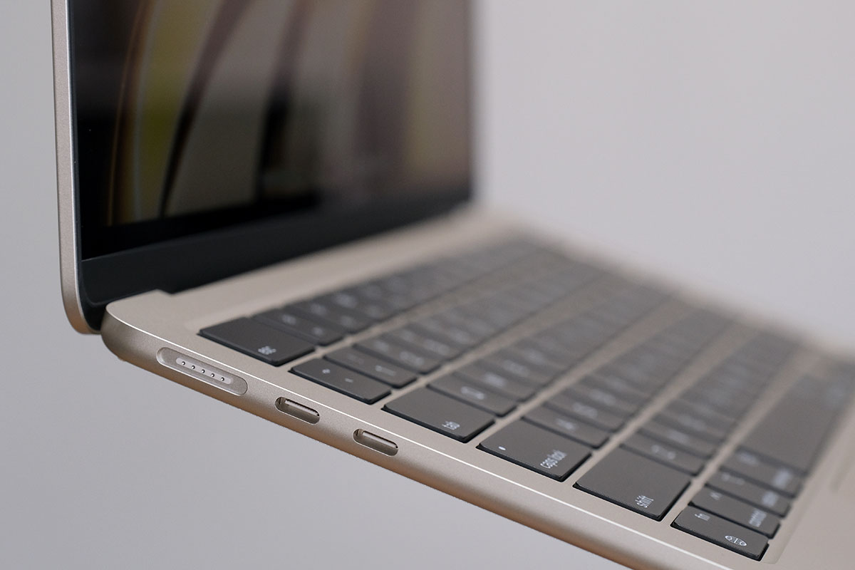 MacBook Air(M2)のUSB-Cポート