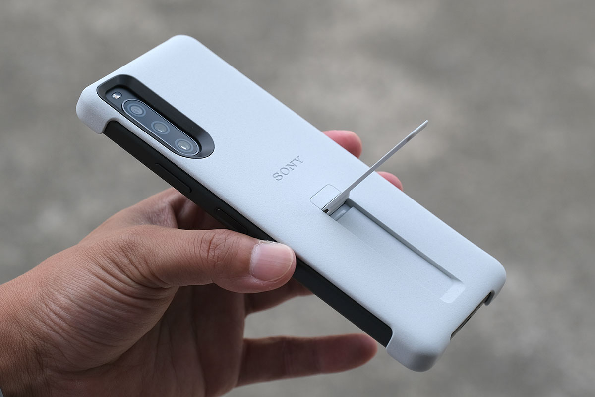 Xperia 10 IV 純正ケースのスタンド