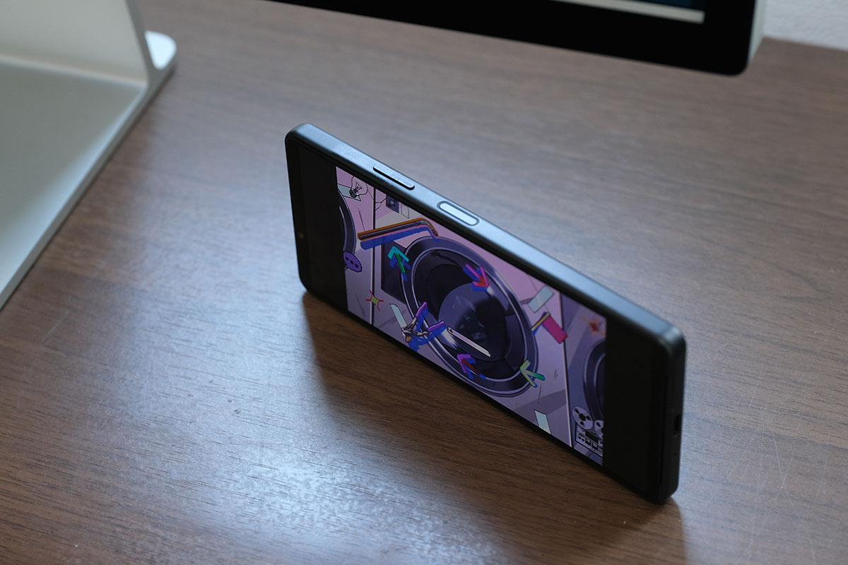 Xperia 10 IV 立てて使えるように