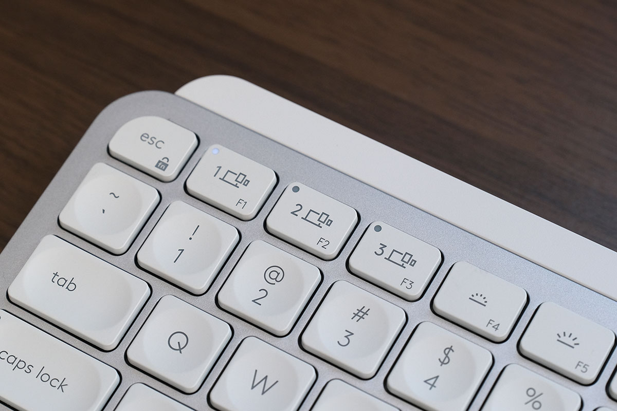 MX KEYS mini for Mac Easy-switch