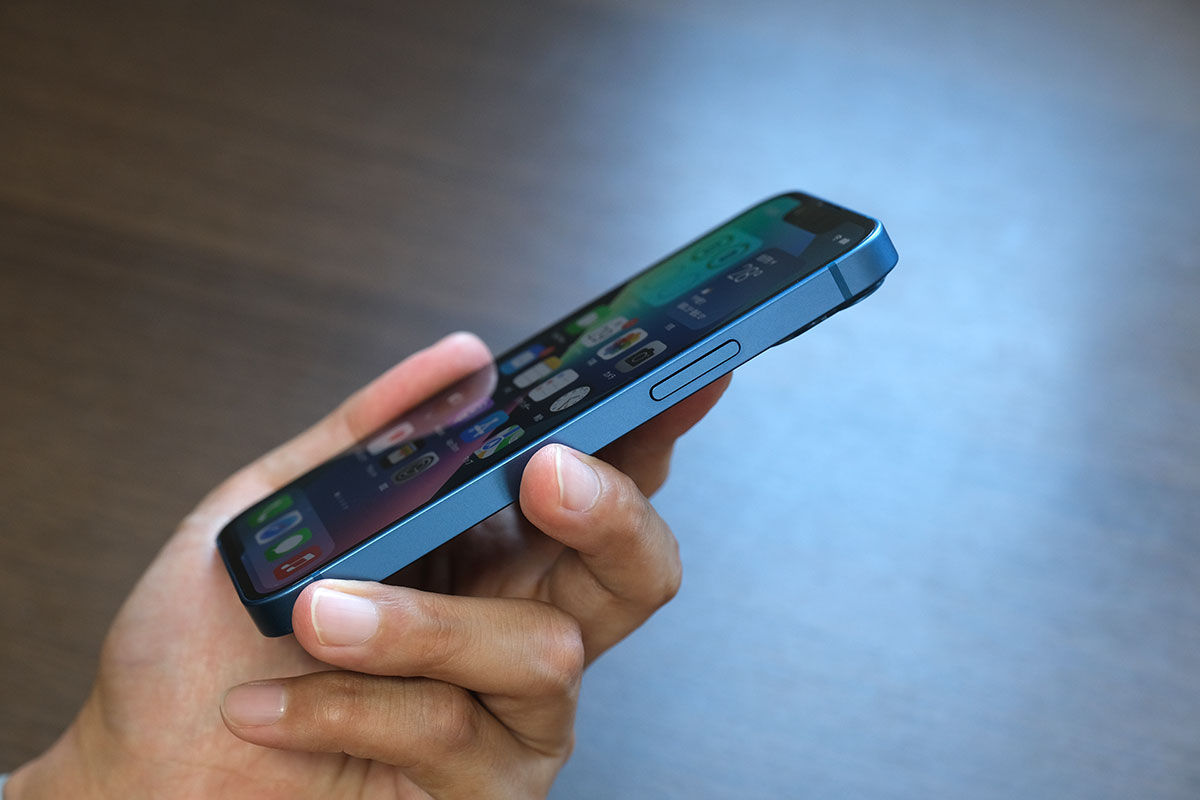 iPhone 13 mini 5.4インチ