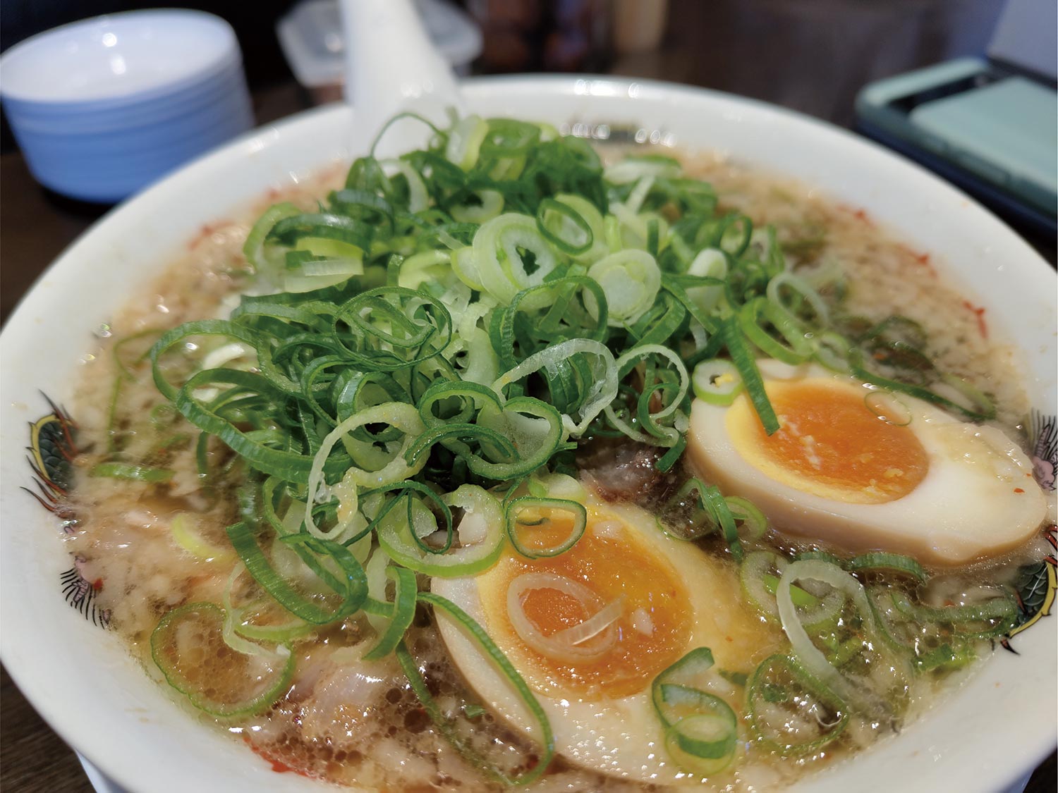 Nothing Phone (1) 広角カメラでネギラーメンを撮影