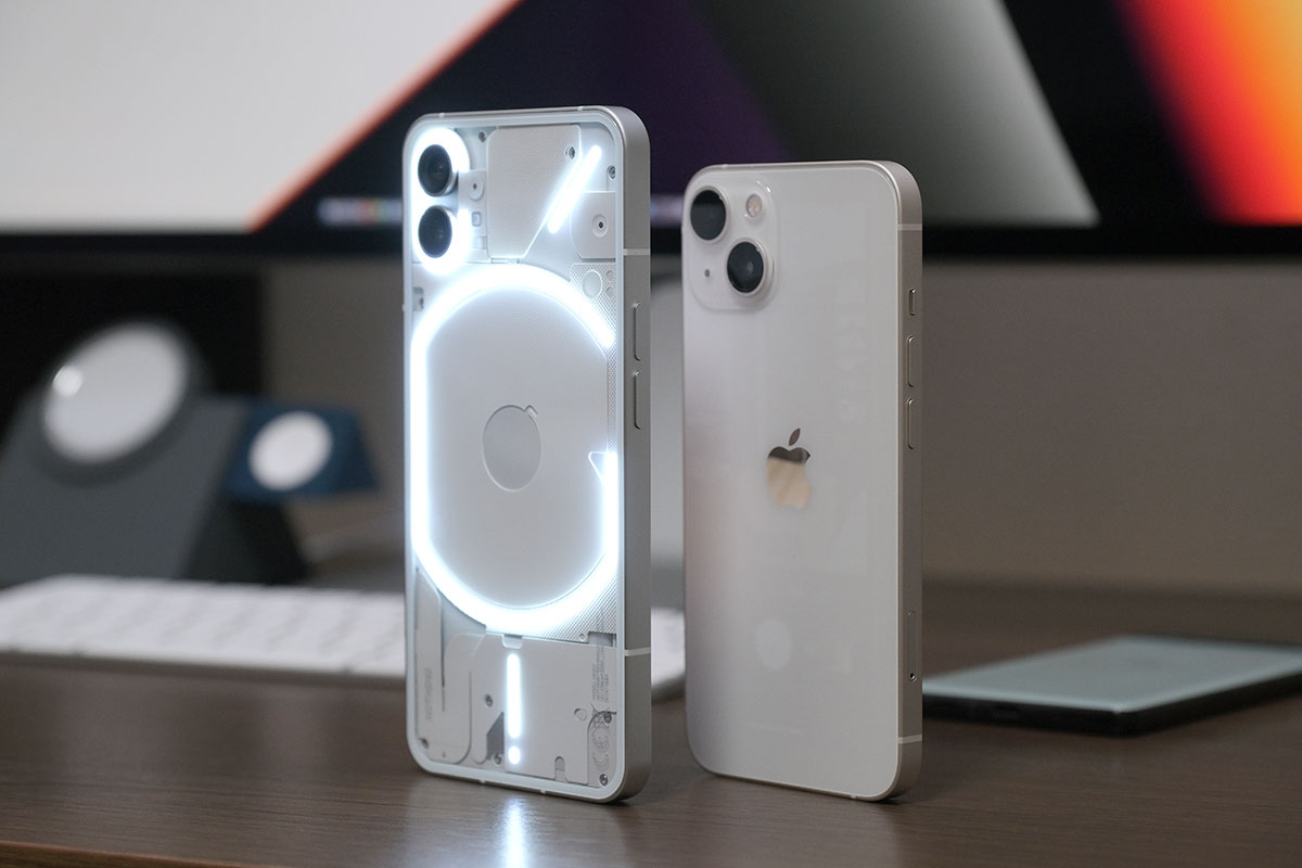 Nothing Phone (1)とiPhone 13
