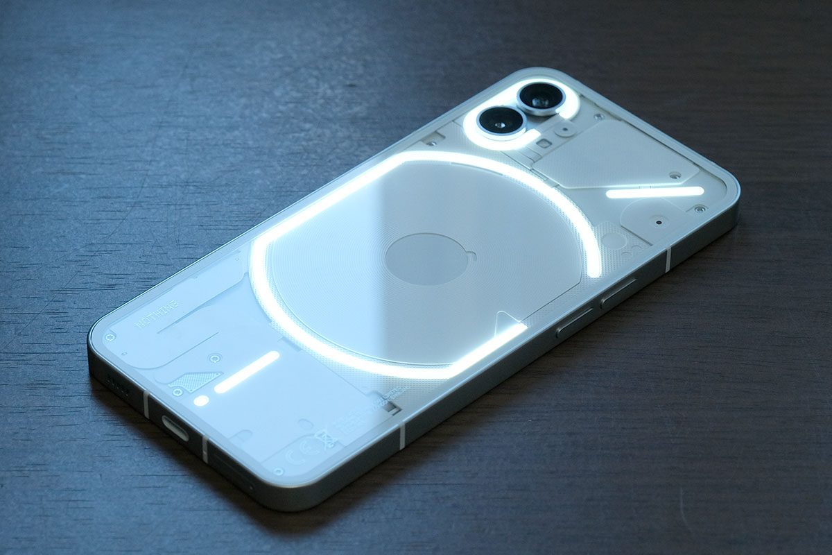 Nothing Phone (1) 背面のミニLED