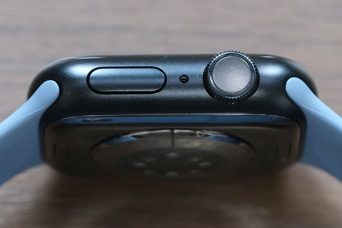 Apple Watch 8 ケース右側