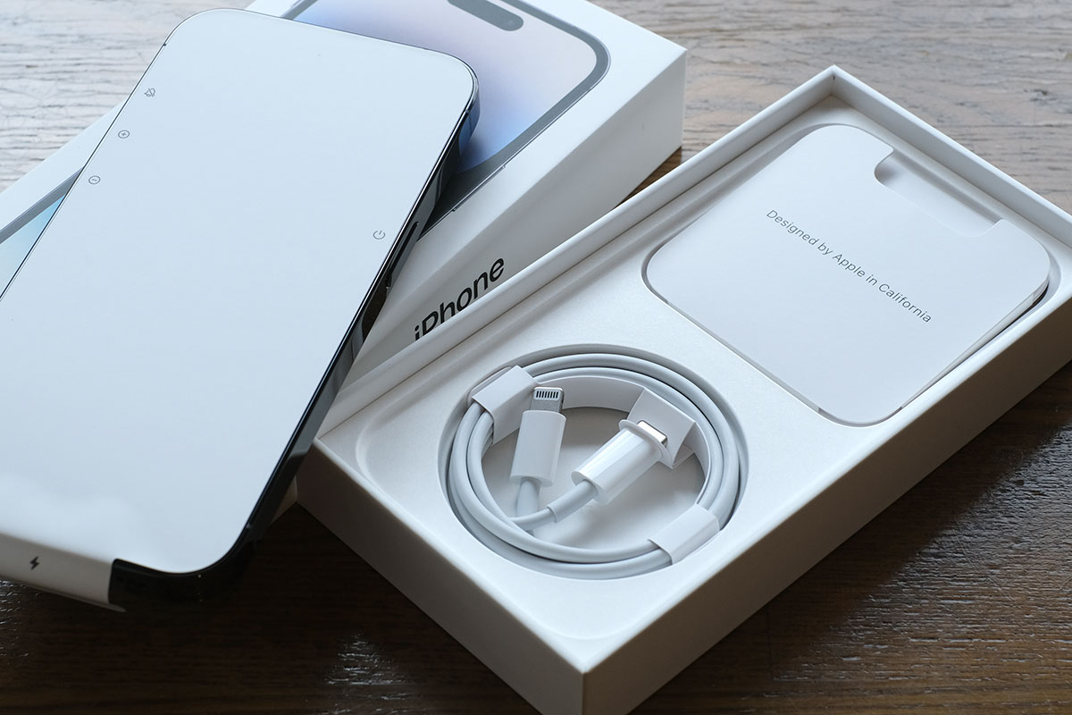 iPhone 14 Pro 付属品一式