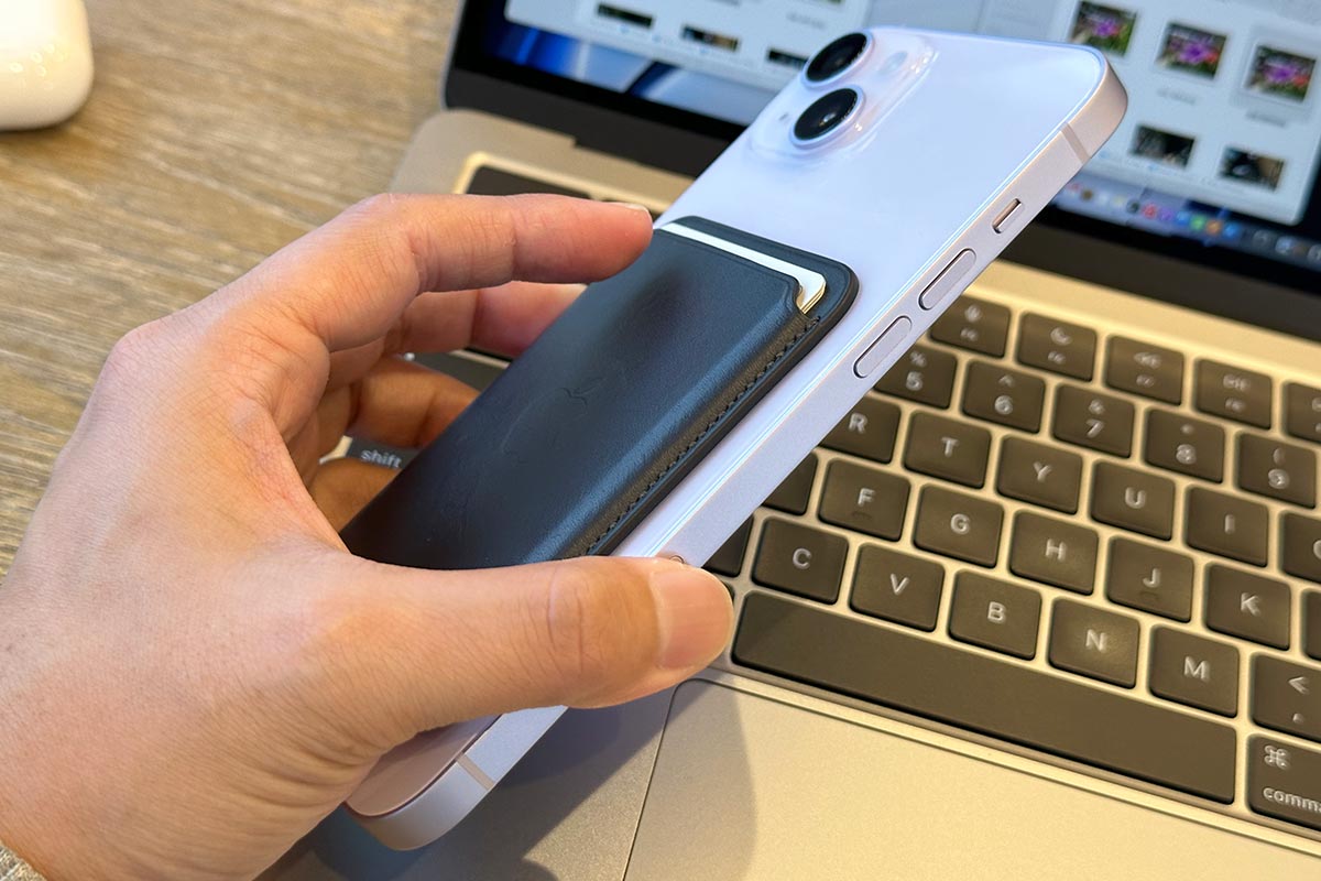 iPhone 14 Plus + MagSafeレザーウォレット