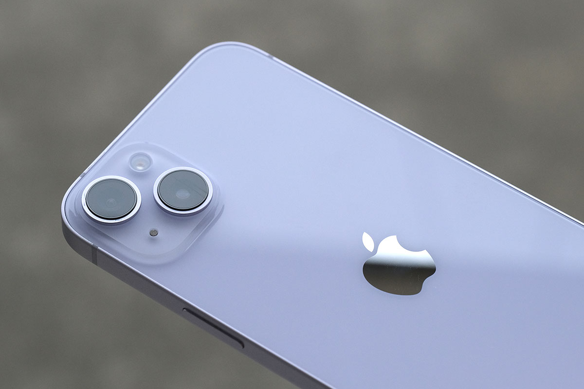 iPhone 14 Plus デュアルカメラ