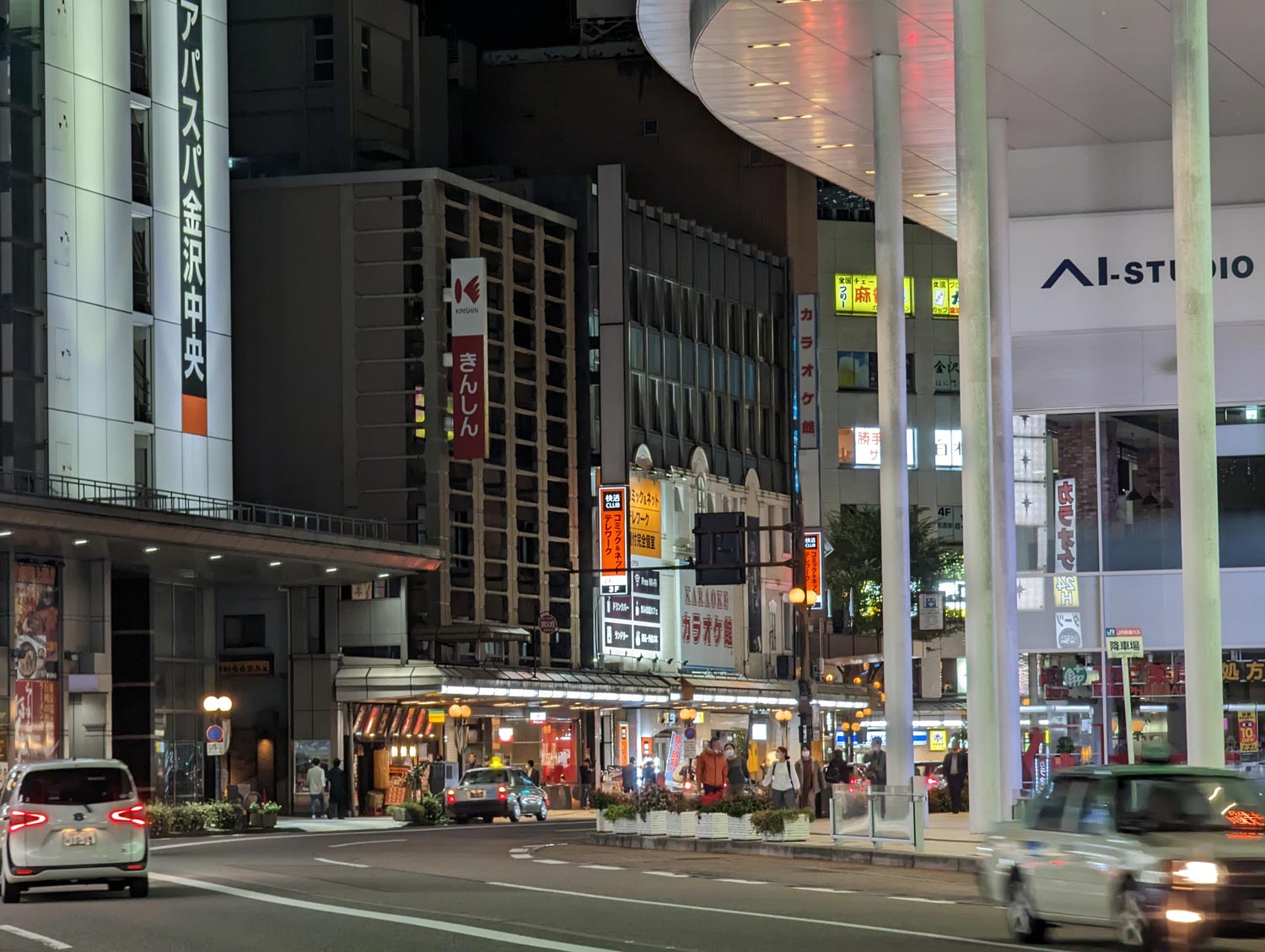 Pixel 7 Pro 望遠カメラ×5で夜の街を撮影