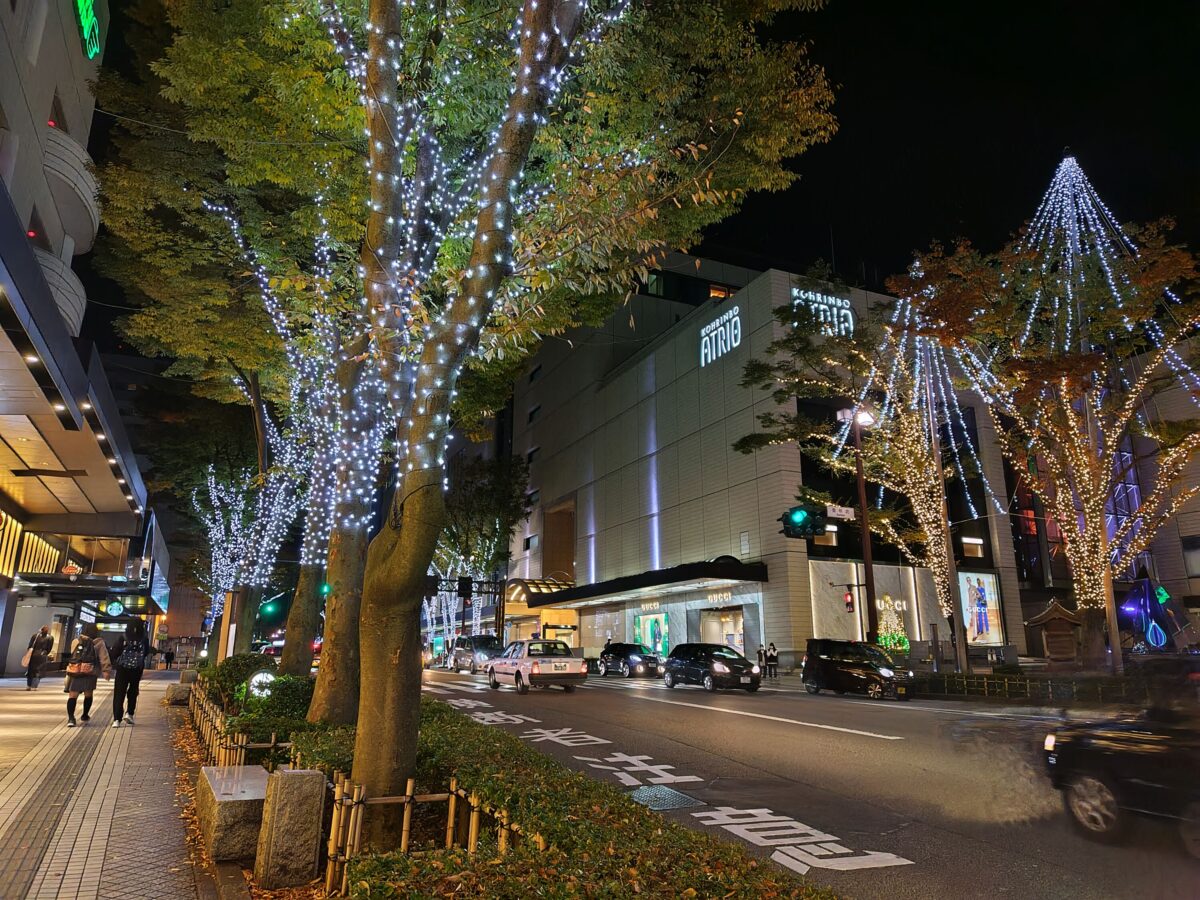 AQUOS sense7:広角カメラで大和の夜景を撮影