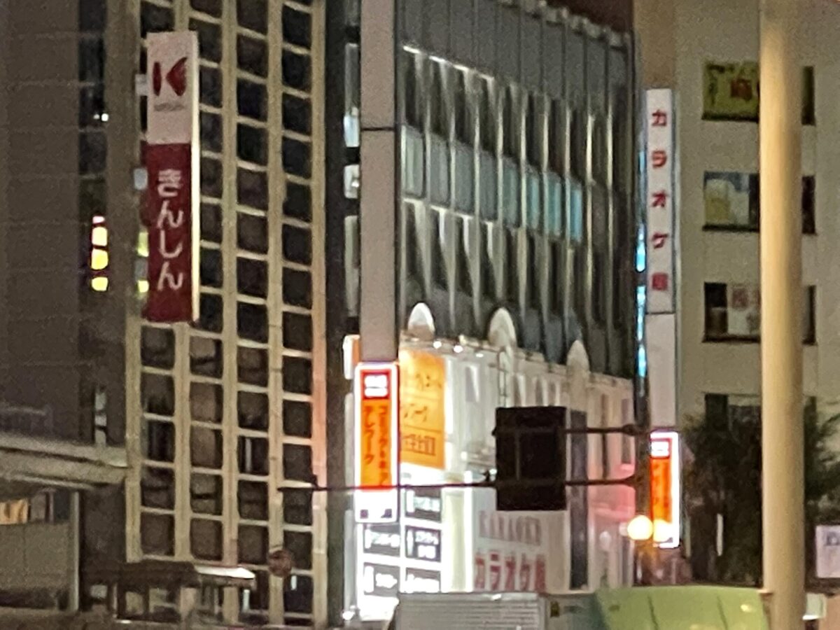 iPhone 13 Pro 望遠×10 夜の撮影
