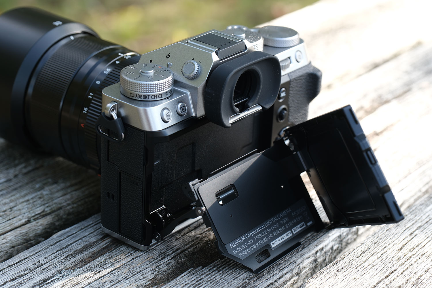 X-T5 3方向チルト液晶