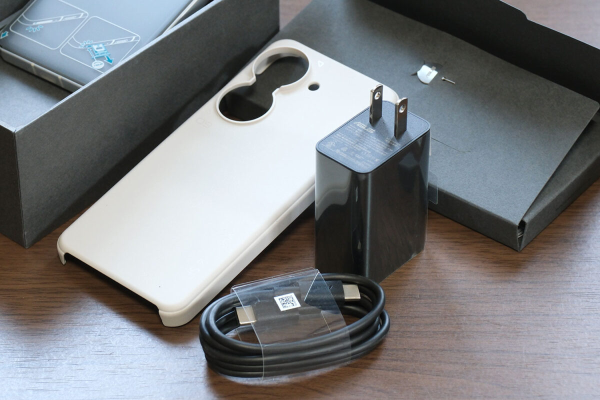 Zenfone 9 同梱品一色