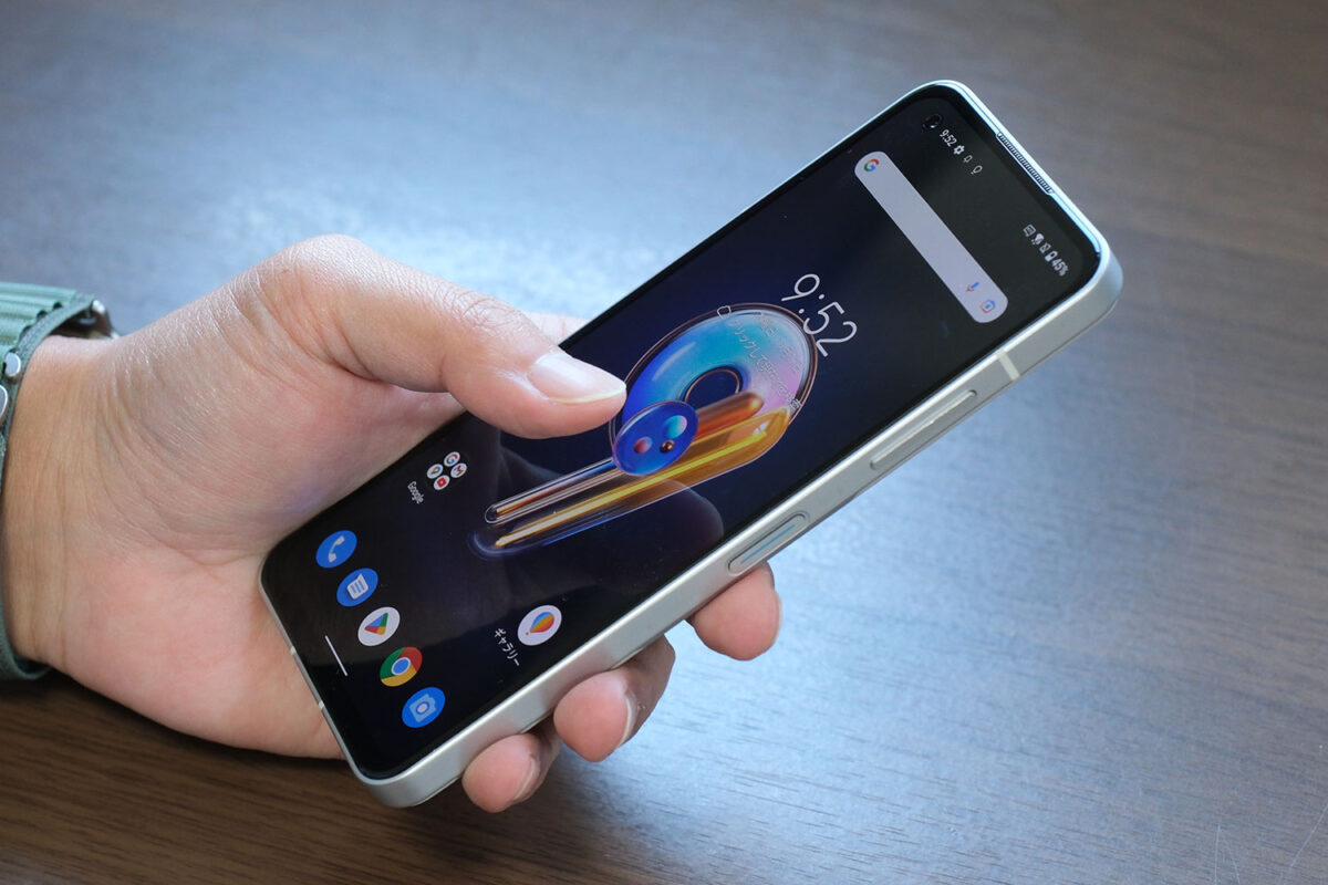 Zenfone 9 ディスプレイ