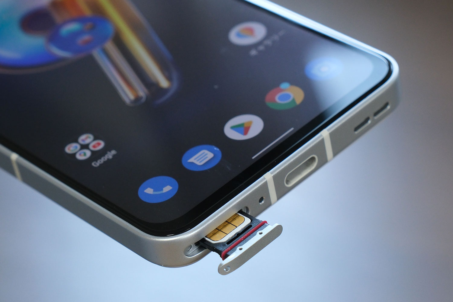 Zenfone 9 カードスロット