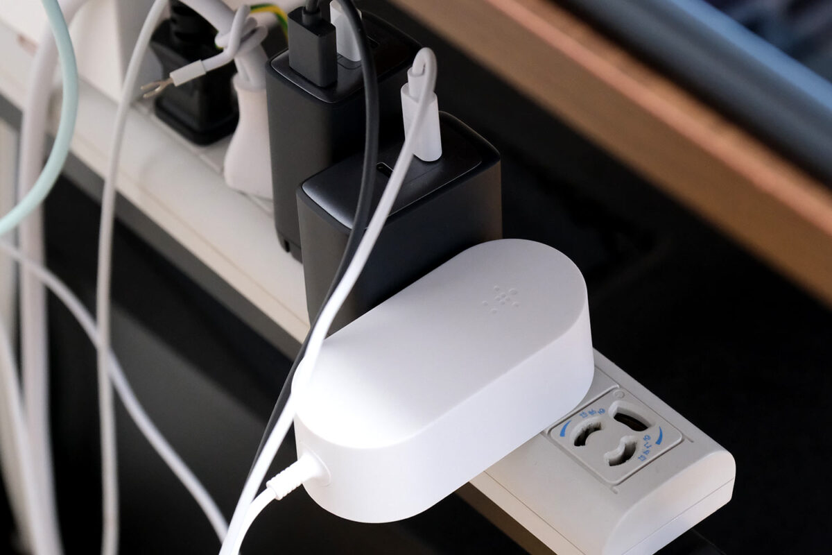 Belkin BOOST↑CHARGE PRO MagSafe 3-in-1 Wireless Charger 15W 電源アダプタ