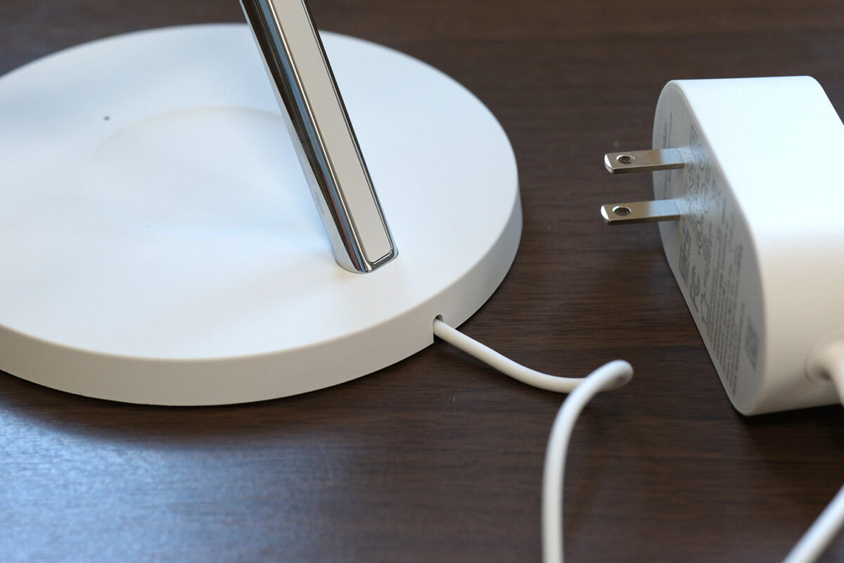 Belkin BOOST↑CHARGE PRO MagSafe 3-in-1 Wireless Charger 15W 電源コード部分