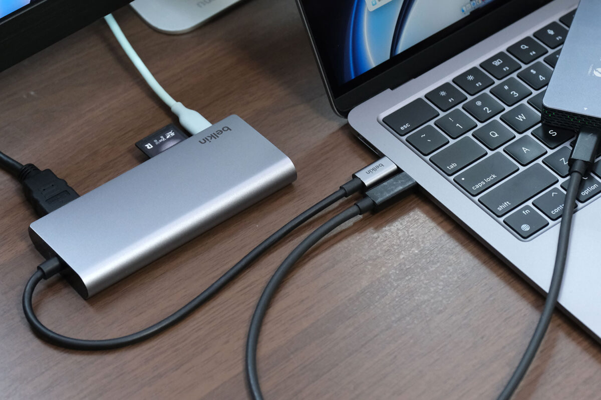 Belkin USB-C Connect 7-in-1 マルチメディアハブ