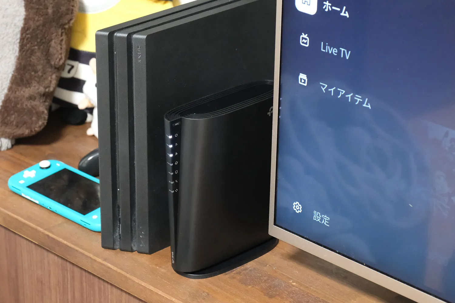 Archer AX80 テレビ台の隙間に