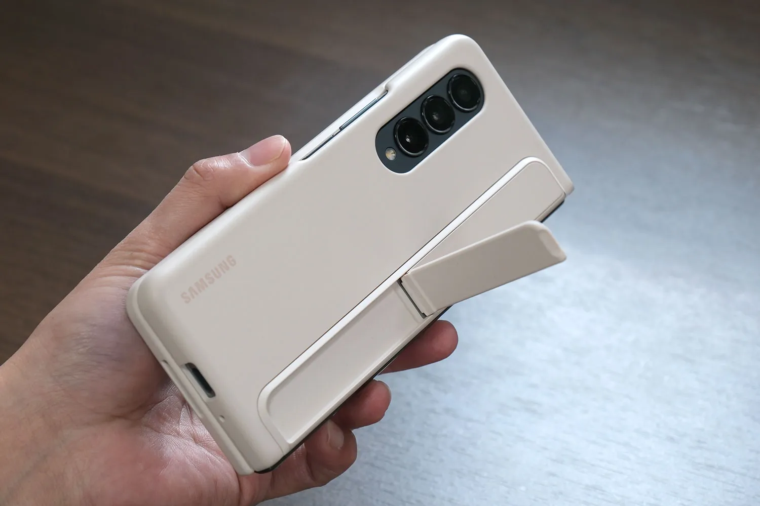 Galaxy Z Fold4 専用ケース スタンドに
