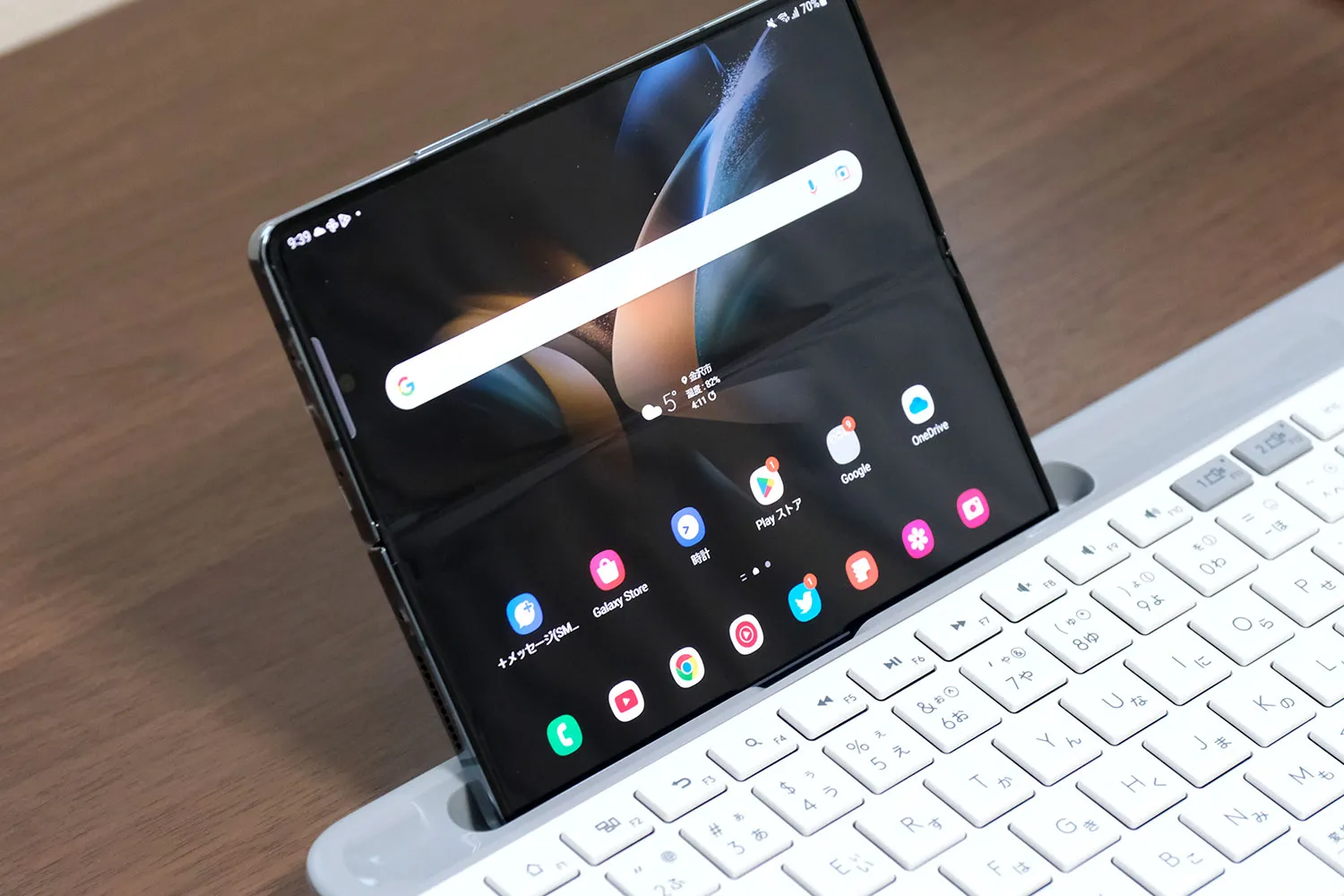 Logicool K580 + Galaxy Z Fold 4
