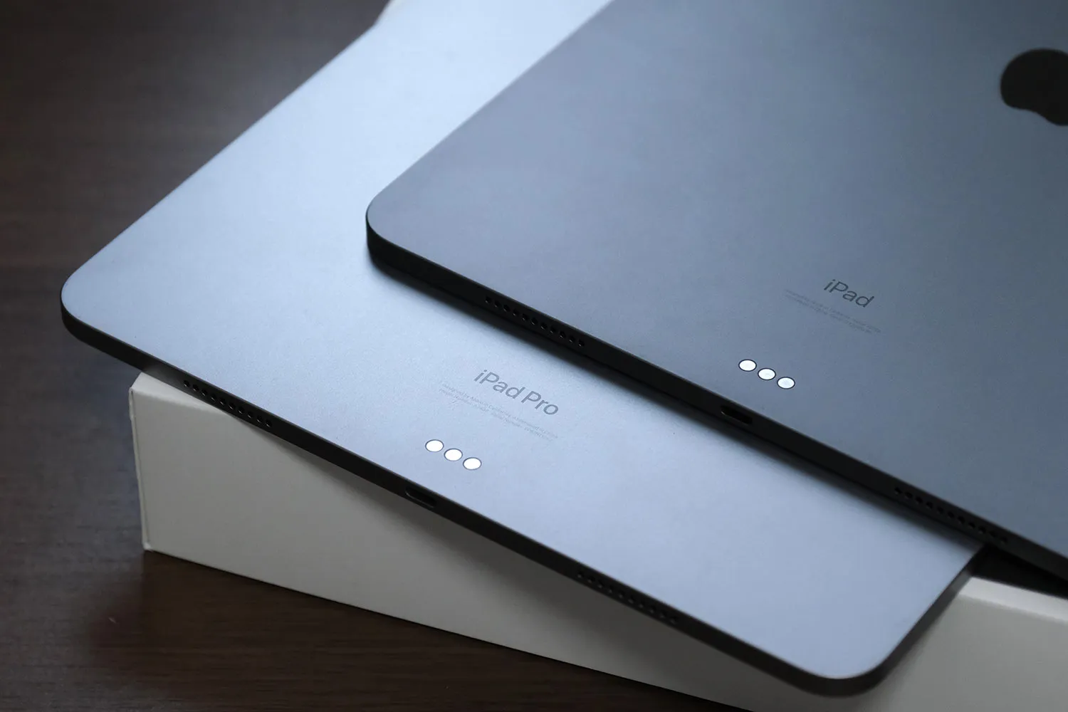 iPad Pro 12.9インチのロゴ