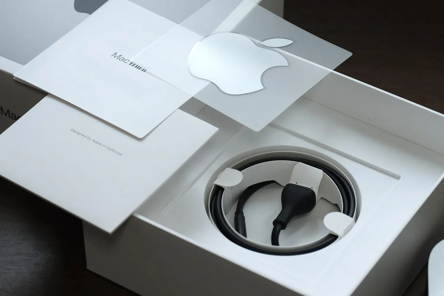Mac mini(M2/M2 Pro)同梱品