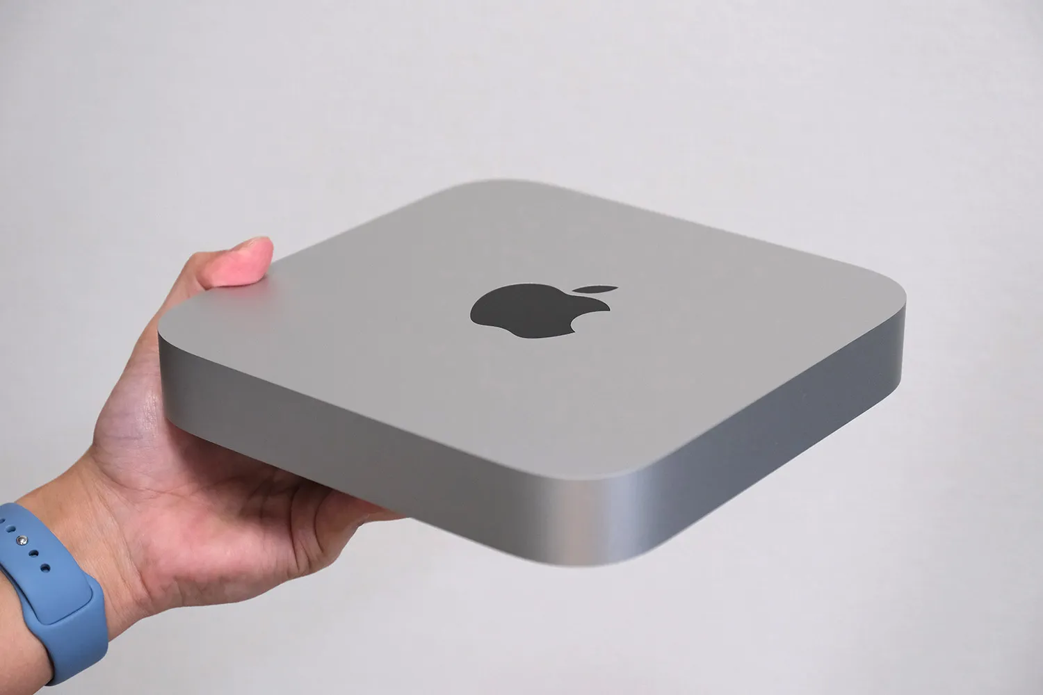 Mac mini(M2/M2 Pro)サイズ感