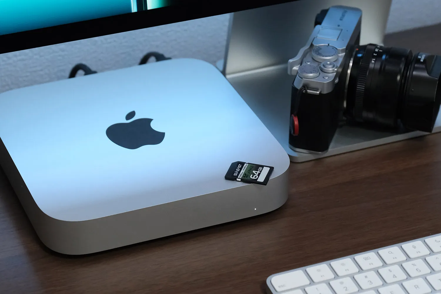 Mac mini SDカードスロットがない