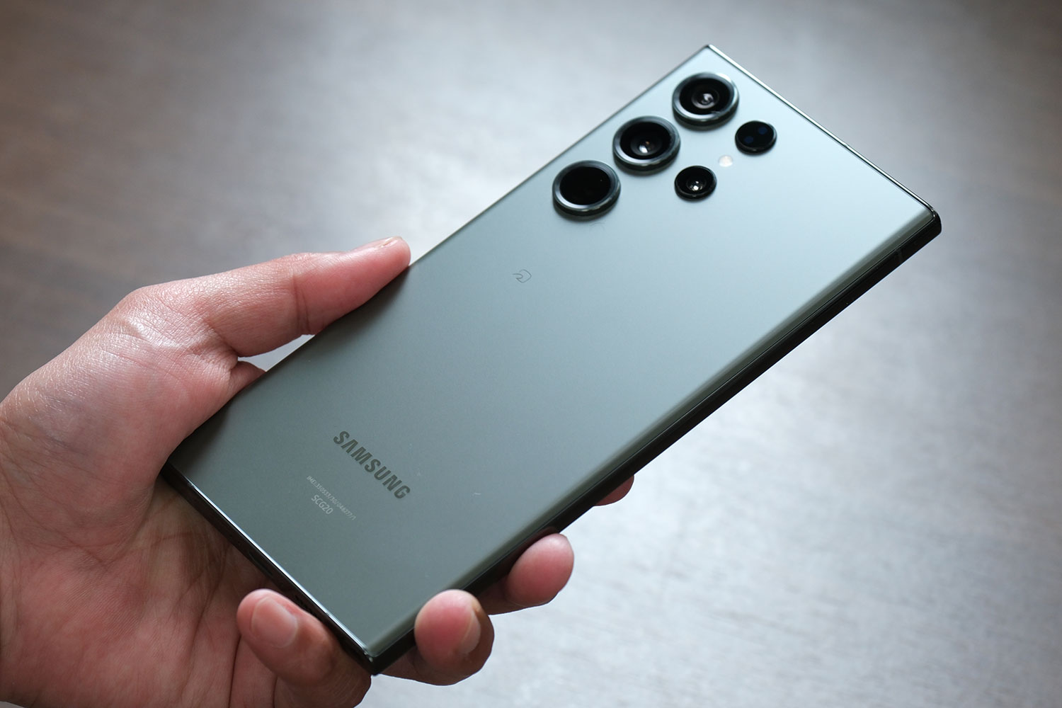 Galaxy S23 Ultra 背面パネル